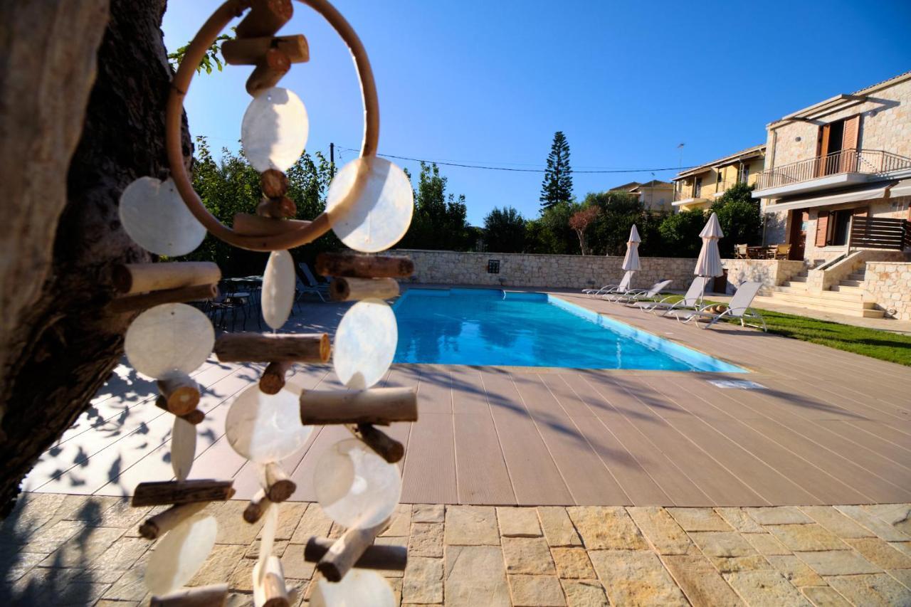 Zefiros Luxury Apartments Syvota Exterior photo