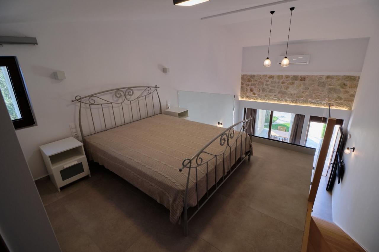 Zefiros Luxury Apartments Syvota Exterior photo