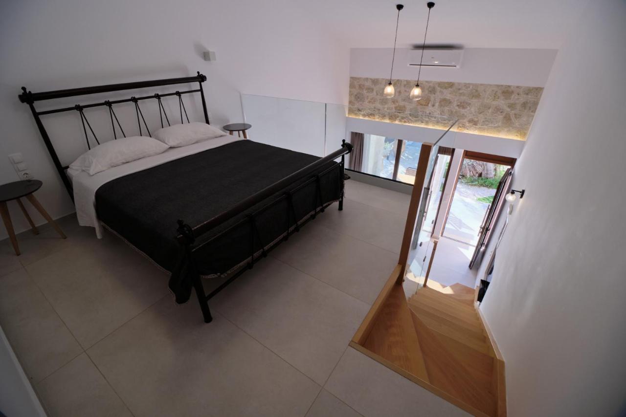Zefiros Luxury Apartments Syvota Exterior photo