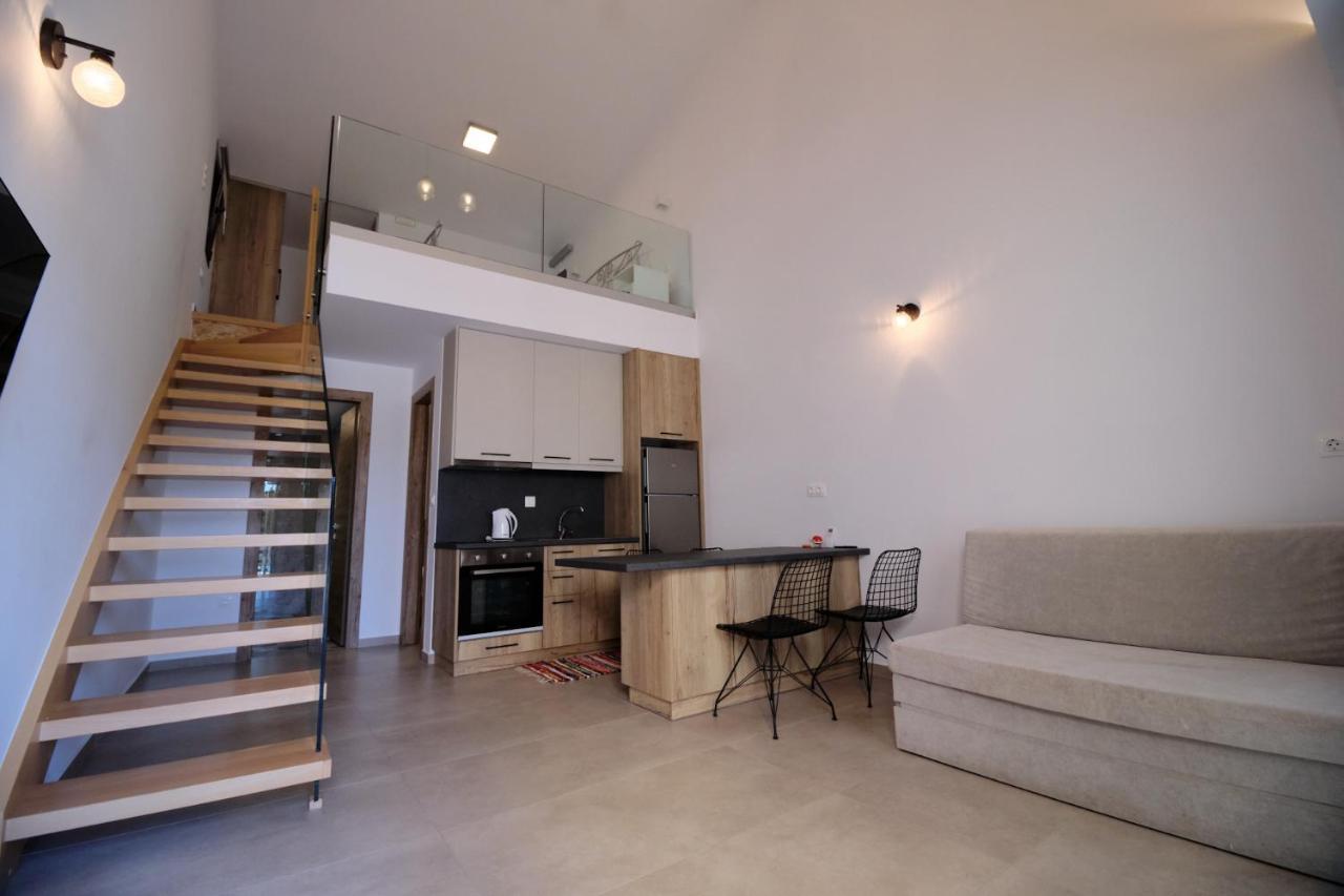 Zefiros Luxury Apartments Syvota Exterior photo