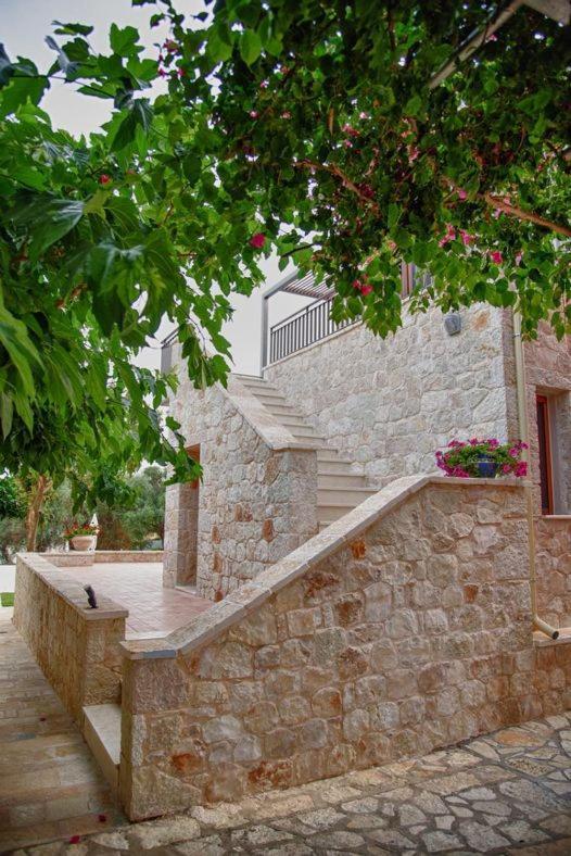 Zefiros Luxury Apartments Syvota Exterior photo
